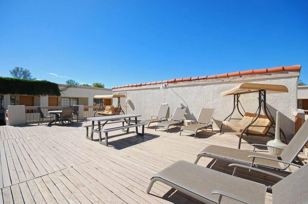 Ramada Tucson East Hotel Bagian luar foto